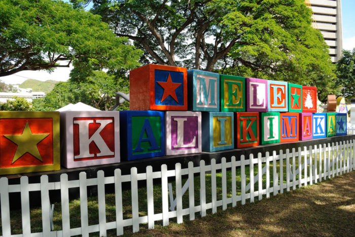 Christmas in Hawaii - Telling other "Mele Kalikimaka" instead of "Merry Christmas"